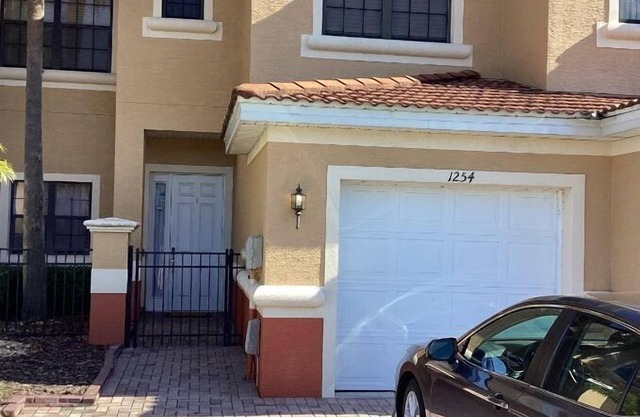 Vacation in luxury! Welcome to your home away from home.