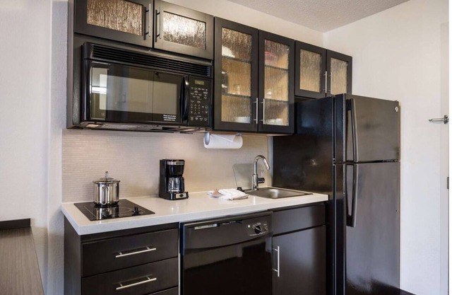 Vacation is Calling! 3 Posh Units, Short Drive to Ann Arbor Hands-On Museum