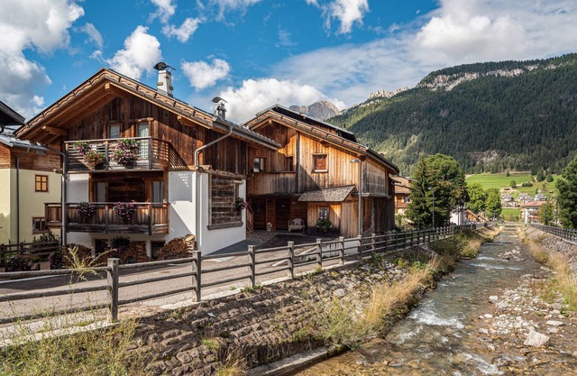 Ferienwohnung "Tobià" mit Bergblick, WLAN, Balkon