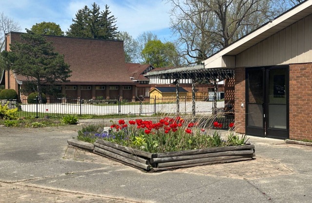 Vacation/Meditation/Education/Camp Centre in Owen Sound ON CA With Accommodation