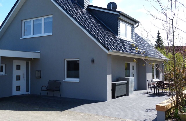 Urlaub am Naturstrand für bis zu 10 Personen mit großer Terrasse