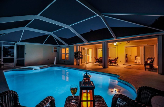 🍹🌞 Urlaubsparadies! Beheizter Pool, Master Suite, tierfreundlich, in der Nähe von Stränden!
