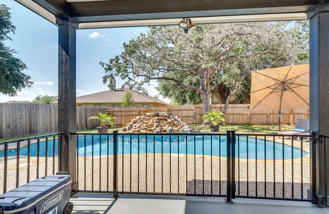 Vacation Paradise in Georgetown w/Private Pool!