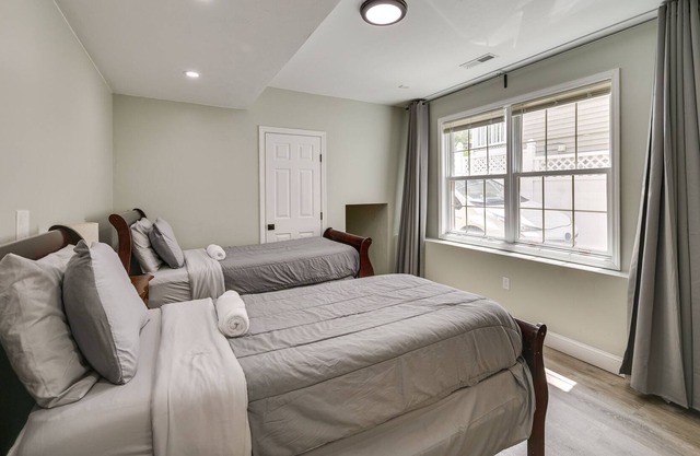 Vacation Rental Near Revere Beach w/ Private Deck!
