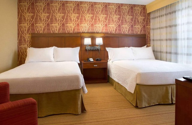 Vacation Starts Here! 2 Affordable Units, Near Desert Vista Dog Park, w/ Pool!