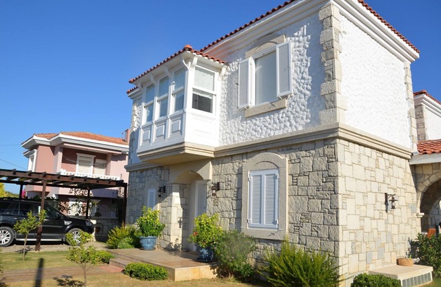 Ferienvilla in Cesme, Türkei mit Privatpool und 150 mt zum Strand.