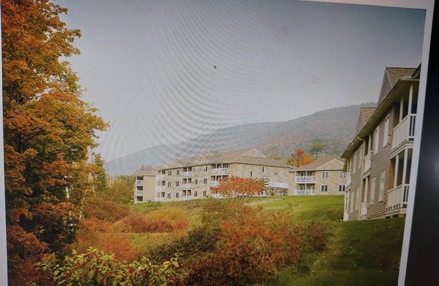 VACATION VILLAGE IN THE BERKSHIRES MA-2 BDRM CONDO