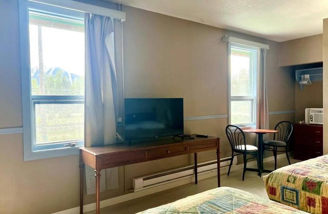 Valemount Hotel