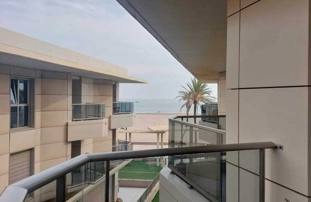 Valencia Beach 29 Apartamento de Lujo en Primera Linea de Playa