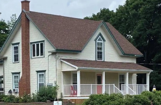 Valley home in Beautiful Downtown Kentville