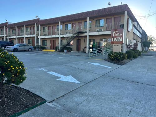 Valley Inn