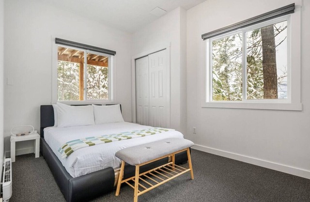 Valley View Suite | Hot Springs | Central | AC