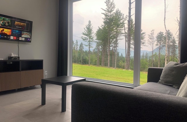 Valley view bras du Nord #spas #outdoor fireplace#nature#Mountain bike