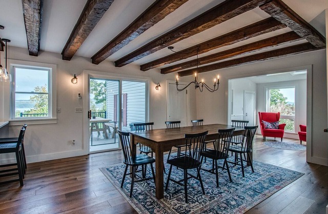 Vanster House, Large Remodeled Farmhouse overlooking Seneca Lake