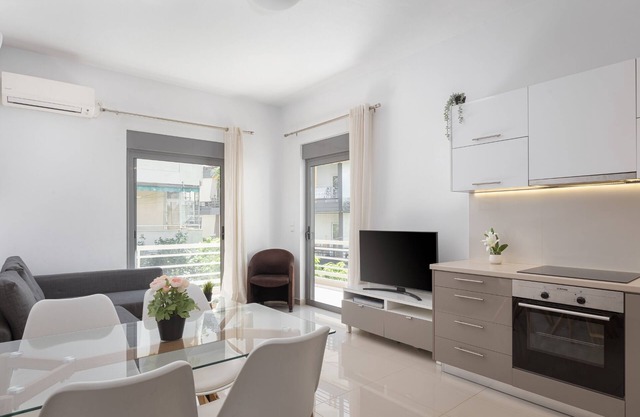 Varkiza Seaside Apartment