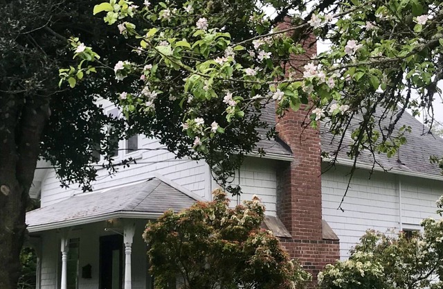 Vashon Farmhouse