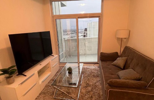 Vaughan Cozy 1 Bedroom Condo