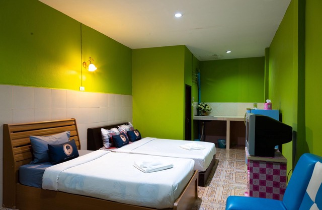 VaylaSamran 1 Von RoomQuest