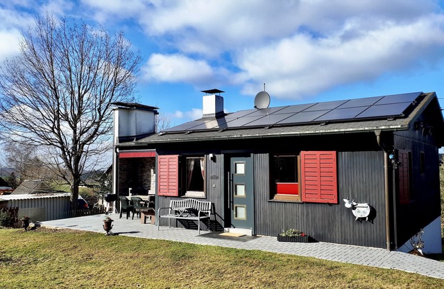 Vedders Bergalm Ferienhaus im Wandergebiet mit Terrasse Garten Kamin Natur Pur