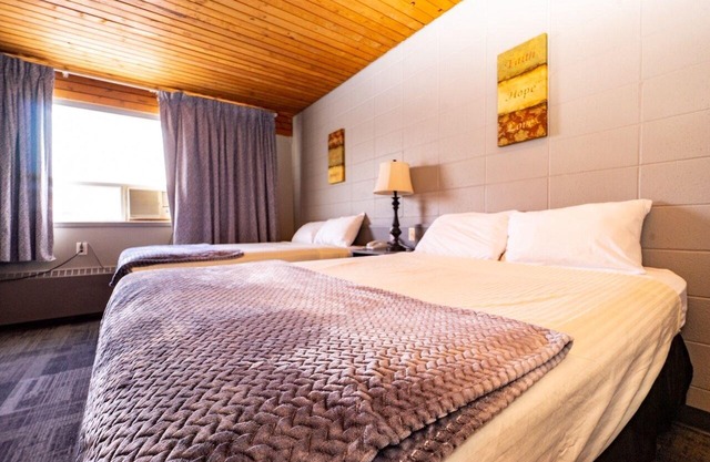 Vegreville Garden Inn