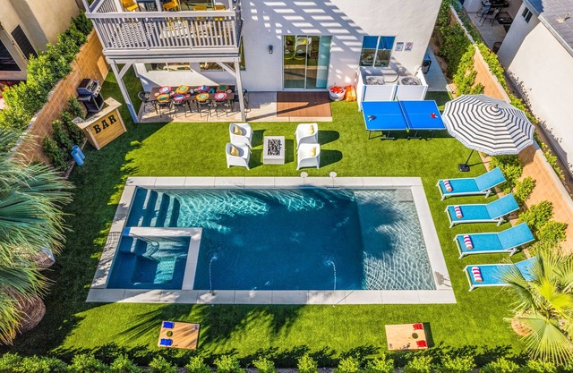 Velvet Vista - Pool, Spa, Fireplace & Games