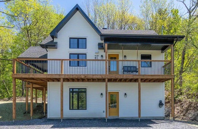 Verdē-Magog-SPA-10 personnes-Accès au lac