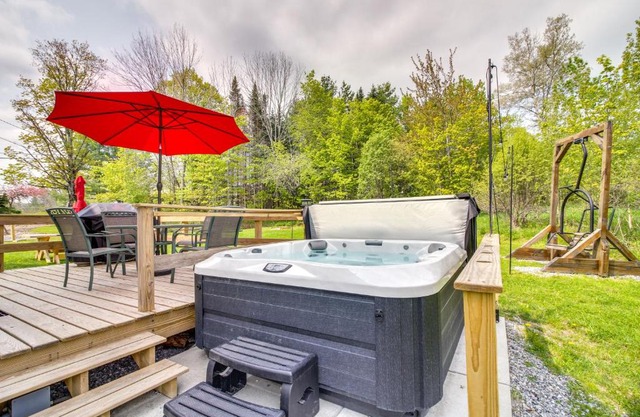 Vermont Vacation Rental Hot Tub, Near Ski Resorts