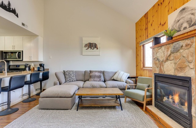 Vernon Township Vacation Rental w/ Private Balcony