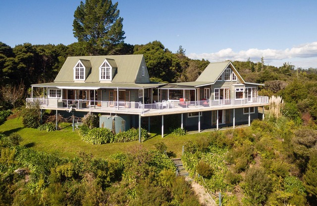 Veronica House - Russell Ferienhaus