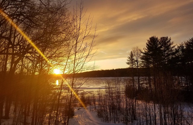 Very Clean Family Cottage on Beautiful Kennebec Lake in Arden