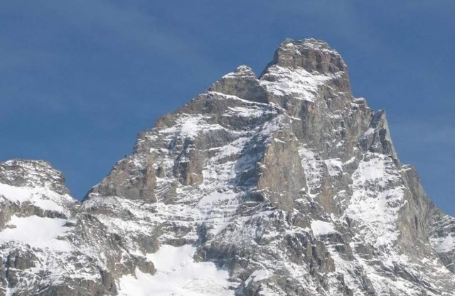 Komfortabel, liegt mitten im Zentrum und in 3 Minuten sind Sie bei den Skipisten