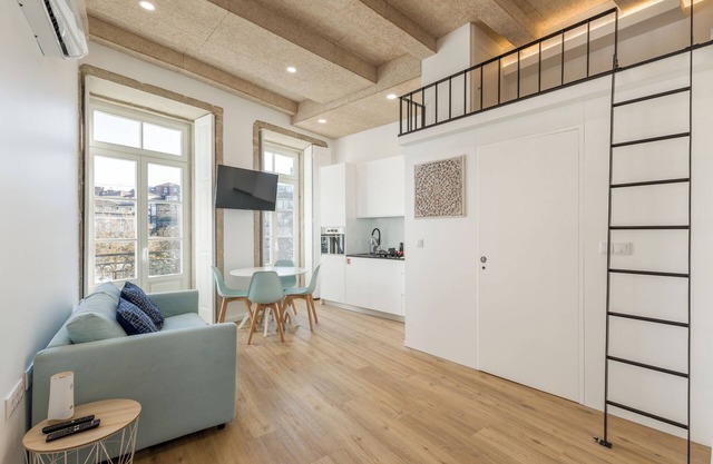 Very Comfortable Apartment in the Historic City Center, Modern, new and Cozy
