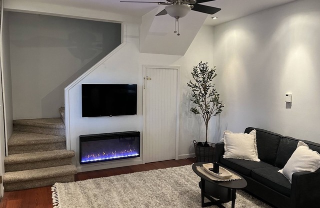 Very cozy one bedroom apartment!