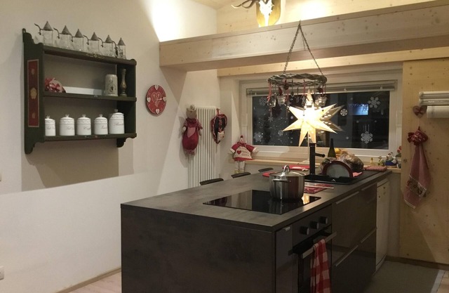 Zentrum Canazei. Sehr gemütliche Wohnung im Dachgeschoss