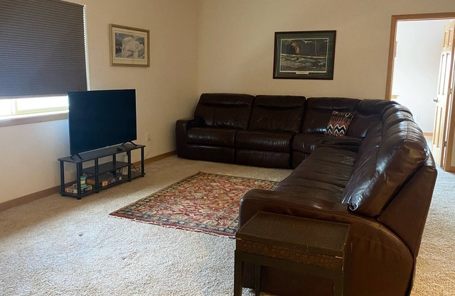 Very Nice 2 bedroom, 2 bath apartment. One block from downtown Big Piney, WY
