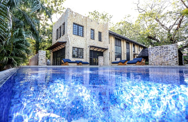 Very Private Villa mit 3 Schlafzimmern in Tambor