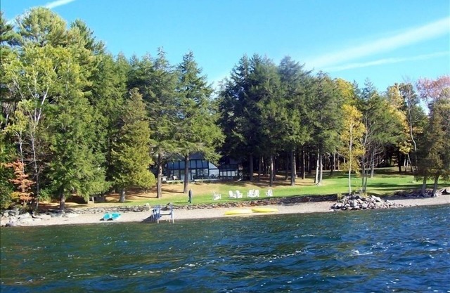 Maine Lake Compound drei Häuser am See
