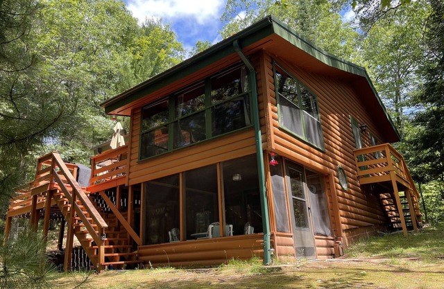 Very Private - Halb Log Haus am See - Sand Beach - Deck