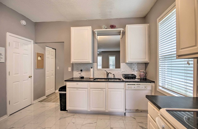 Veteran-owned Family Home Near Fort Jackson!