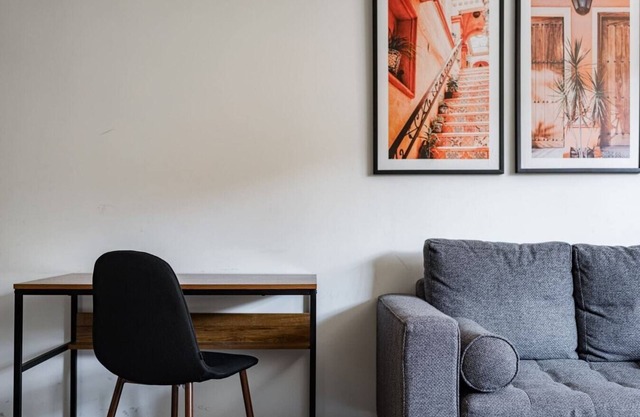 VH | Apt in Santa Ma la Ribera w/ gym | 123