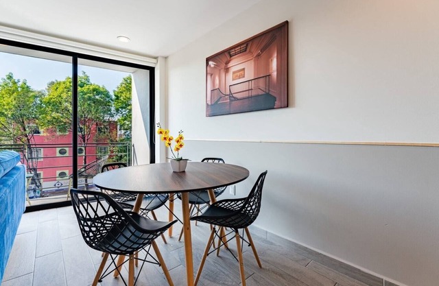 VH | Near Hospital XXI 2 BR wifi and balcony | 342