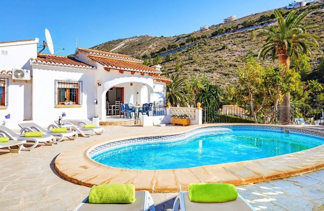Villa Colbryca by Villa Plus