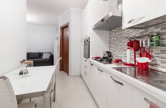 Via Merone 10 - One Bedroom Apartment, Sleeps 4