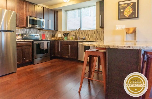 Vibrant CWE Escape | Prime Location / ABODEbucks
