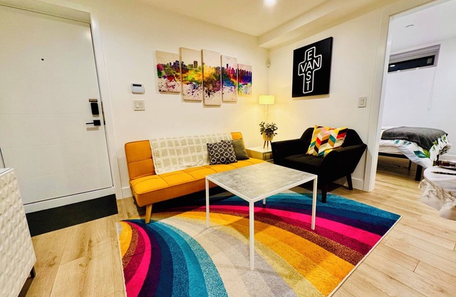 Vibrant East Van, easy access to downtown, mountains, shops and restaurants.