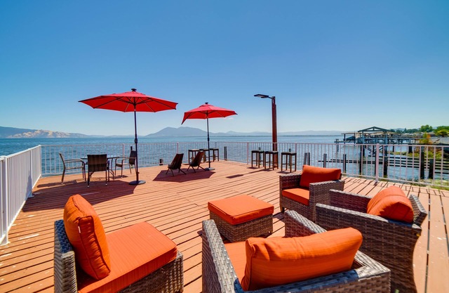 Vibrant Lakeport Studio w/ Shared Lake Access!
