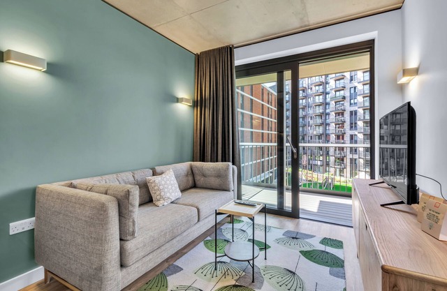 Vibrant One Bed Apartment in Wembly