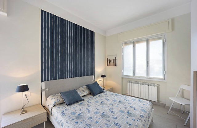 'Victoria Apartments Bleu' mit Balkon, Klimaanlage und WLAN