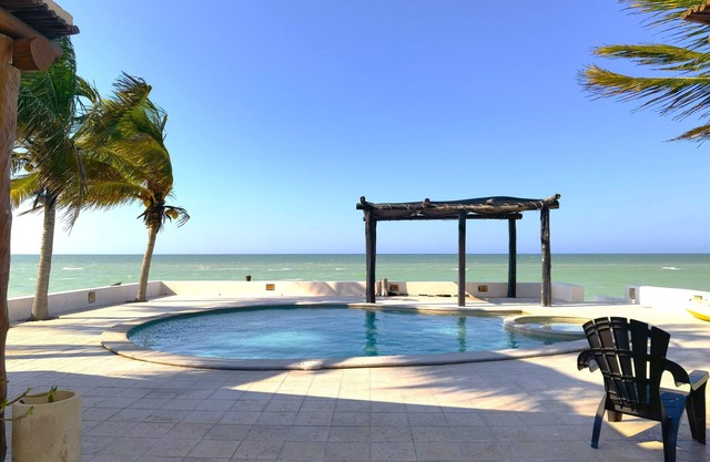 Victoria Apartment - Apartment on the beach
