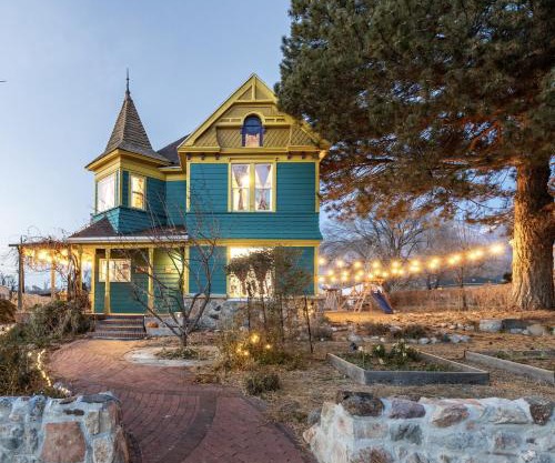 Victorian Luxury, Big Groups, Jacuzzi
